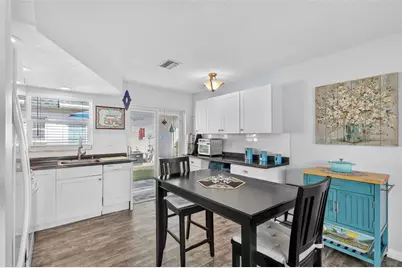 7825 38th Terrace N #7825, Saint Petersburg, FL 33709 - Photo 7