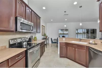 823 Seminole Sky Drive, Ruskin, FL 33570 - Photo 17