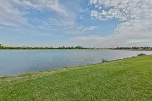 823 Seminole Sky Dr, Ruskin, FL 33570 - Photo 43