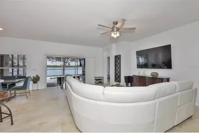 823 Seminole Sky Drive, Ruskin, FL 33570 - Photo 11