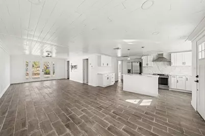 8817 Audrey Lane, Tampa, FL 33615 - Photo 7