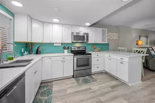 203 Tarpon Point, Tarpon Springs, FL 34689 - Photo 17