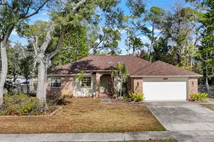 511 W College Ave, Ruskin, FL 33570 - Photo 3