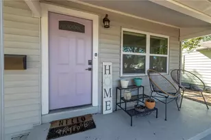 2444 32nd Ave N, Saint Petersburg, FL 33713 - Photo 3