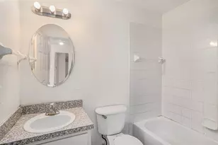 8512 Lazy River Dr, Tampa, FL 33617 - Photo 15