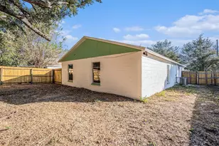 8512 Lazy River Dr, Tampa, FL 33617 - Photo 25