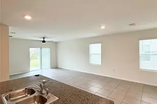 10905 Penny Gale Loop, San Antonio, FL 33576 - Photo 5