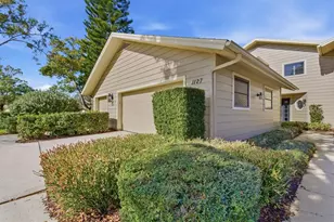 1127 Royal Troon Ct, Tarpon Springs, FL 34688 - Photo 5