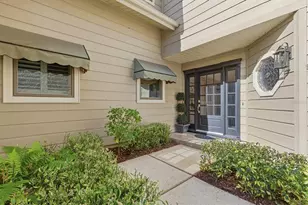 1127 Royal Troon Ct, Tarpon Springs, FL 34688 - Photo 9