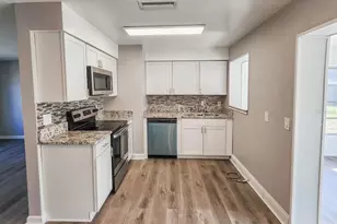 995 Barclay Dr, Cocoa, FL 32927 - Photo 9