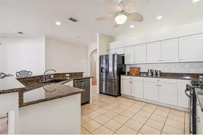 9334 Hampshire Park Drive, Tampa, FL 33647 - Photo 15