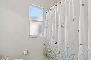 9334 Hampshire Park Dr, Tampa, FL 33647 - Photo 35