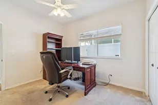 9334 Hampshire Park Dr, Tampa, FL 33647 - Photo 37