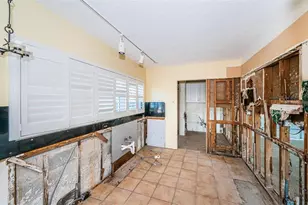 30 Dolphin Dr, Treasure Island, FL 33706 - Photo 21