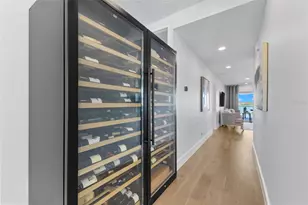 850 Bay Point Dr, Madeira Beach, FL 33708 - Photo 21