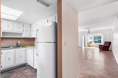 333 Lake Howard Drive NW #211A, Winter Haven, FL 33880 - Photo 9
