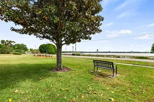 333 Lake Howard Dr NW, Winter Haven, FL 33880 - Photo 33