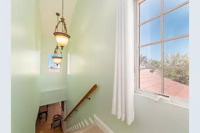 1140 81st Street S, Saint Petersburg, FL 33707 - Photo 39