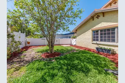 1140 81st Street S, Saint Petersburg, FL 33707 - Photo 29