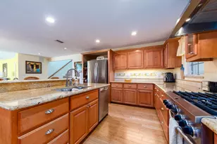 1140 81st St S, Saint Petersburg, FL 33707 - Photo 13
