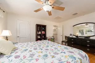 1140 81st St S, Saint Petersburg, FL 33707 - Photo 33