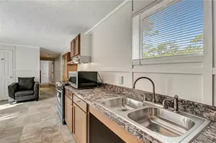 6560 W Avocado St, Crystal River, FL 34429 - Photo 13