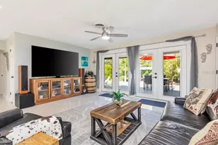 201 79th Ave NE, Saint Petersburg, FL 33702 - Photo 17