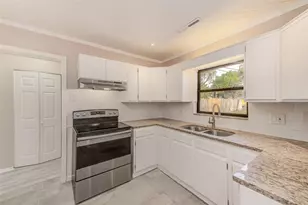 1668 Cleveland St, Clearwater, FL 33755 - Photo 11