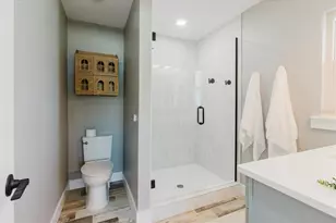 411 87th Ave, Saint Pete Beach, FL 33706 - Photo 25