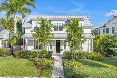 135 19th Avenue NE, Saint Petersburg, FL 33704 - Photo 1