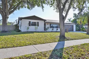2973 Forest Cir, Seffner, FL 33584 - Photo 3