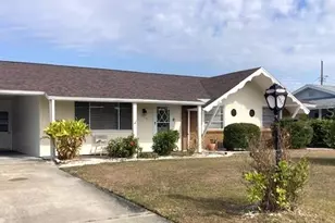 1513 Arrowhead Dr, Sun City Center, FL 33573 - Photo 1