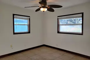 2215 Lauren Dr, Largo, FL 33774 - Photo 15