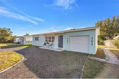 5758 Dartmouth Avenue N, Saint Petersburg, FL 33710 - Photo 33