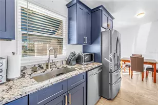 5758 Dartmouth Ave N, Saint Petersburg, FL 33710 - Photo 9