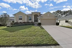 1025 Lake Avoca Pl, Tarpon Springs, FL 34689 - Photo 15