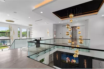 7821 3rd Avenue S, Saint Petersburg, FL 33707 - Photo 19