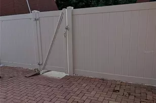 8114 N Oak Trace Way N, Tampa, FL 33634 - Photo 7