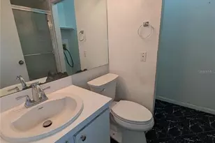 8114 N Oak Trace Way N, Tampa, FL 33634 - Photo 25