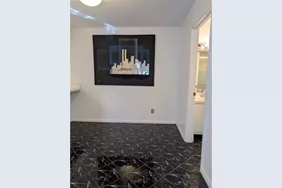 8114 N Oak Trace Way N #D, Tampa, FL 33634 - Photo 17