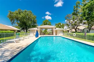 10148 Duffy Cir, Weeki Wachee, FL 34613 - Photo 23