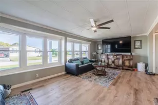 5421 Mohawk St, Zephyrhills, FL 33542 - Photo 5