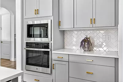 14531 Woodland Spur Drive, Lithia, FL 33547 - Photo 11