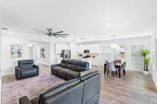 5557 Silver Sun Dr, Apollo Beach, FL 33572 - Photo 15