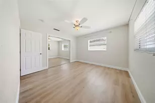 4090 14th Ln NE, Saint Petersburg, FL 33703 - Photo 27