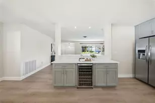 4090 14th Ln NE, Saint Petersburg, FL 33703 - Photo 13