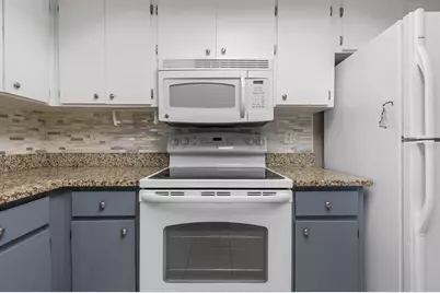 2125 Hailstone Circle, Sun City Center, FL 33573 - Photo 7