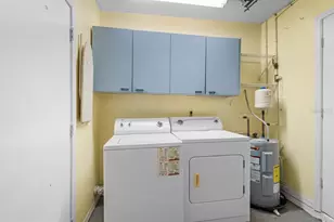 2125 Hailstone Cir, Sun City Center, FL 33573 - Photo 27