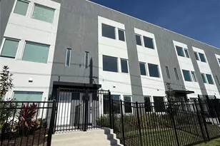 859 6th Ave S, Saint Petersburg, FL 33701 - Photo 1