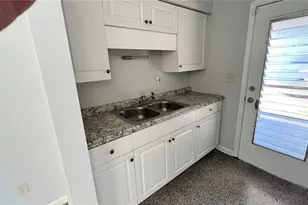 2323 Belmar Dr, Belleair Bluffs, FL 33770 - Photo 7